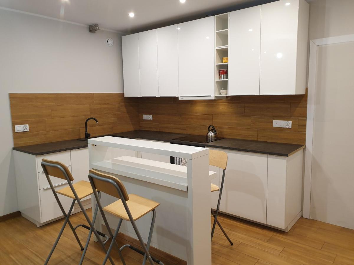 Maly Apartament W Zieleni Blisko Jeziora Środa Wielkopolska Buitenkant foto