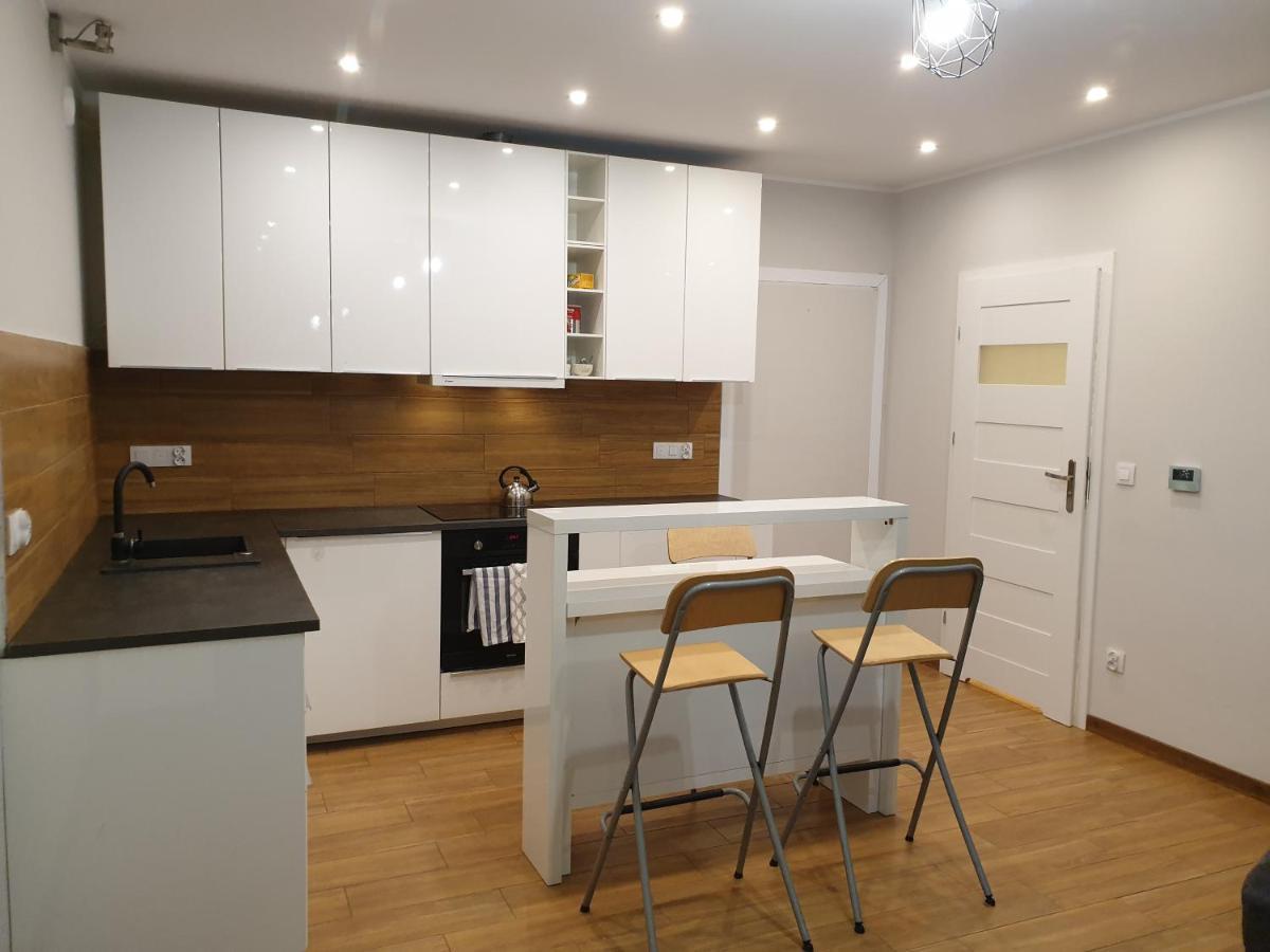 Maly Apartament W Zieleni Blisko Jeziora Środa Wielkopolska Buitenkant foto
